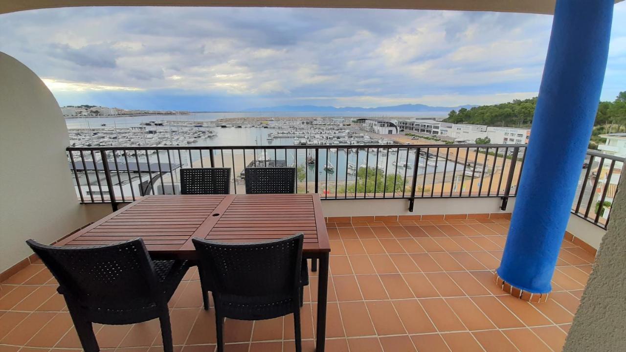 Apartaments Club Nautic L' Escala المظهر الخارجي الصورة