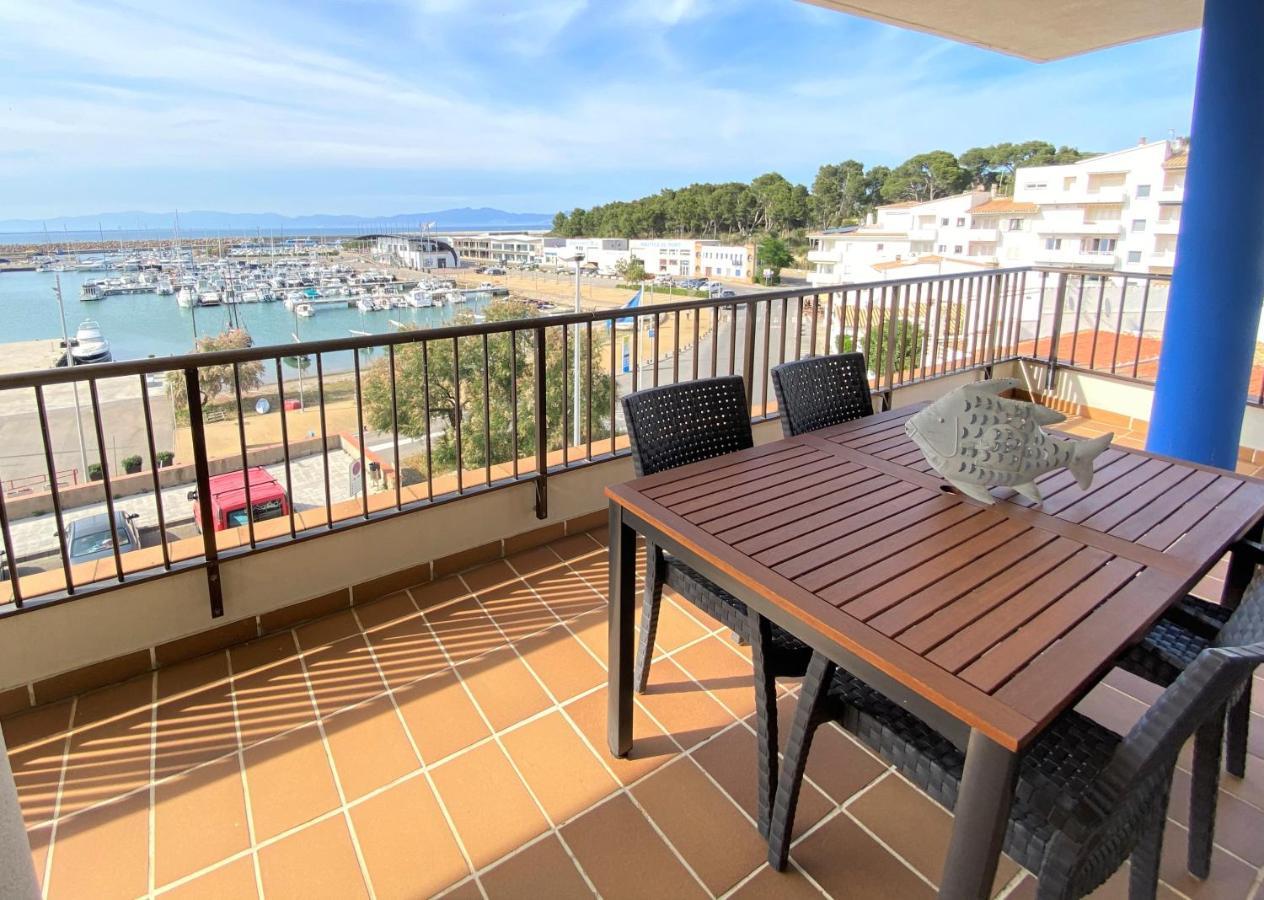 Apartaments Club Nautic L' Escala المظهر الخارجي الصورة