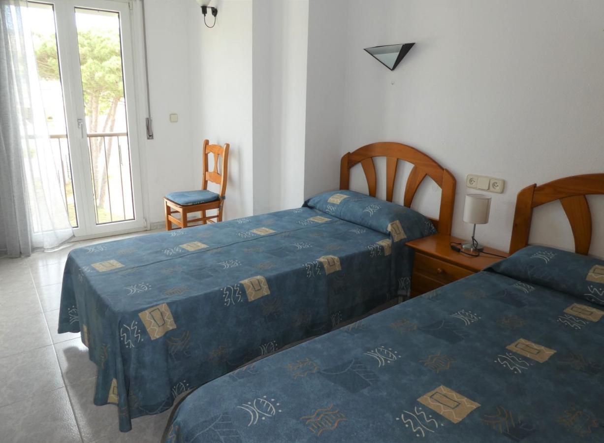 Apartaments Club Nautic L' Escala المظهر الخارجي الصورة