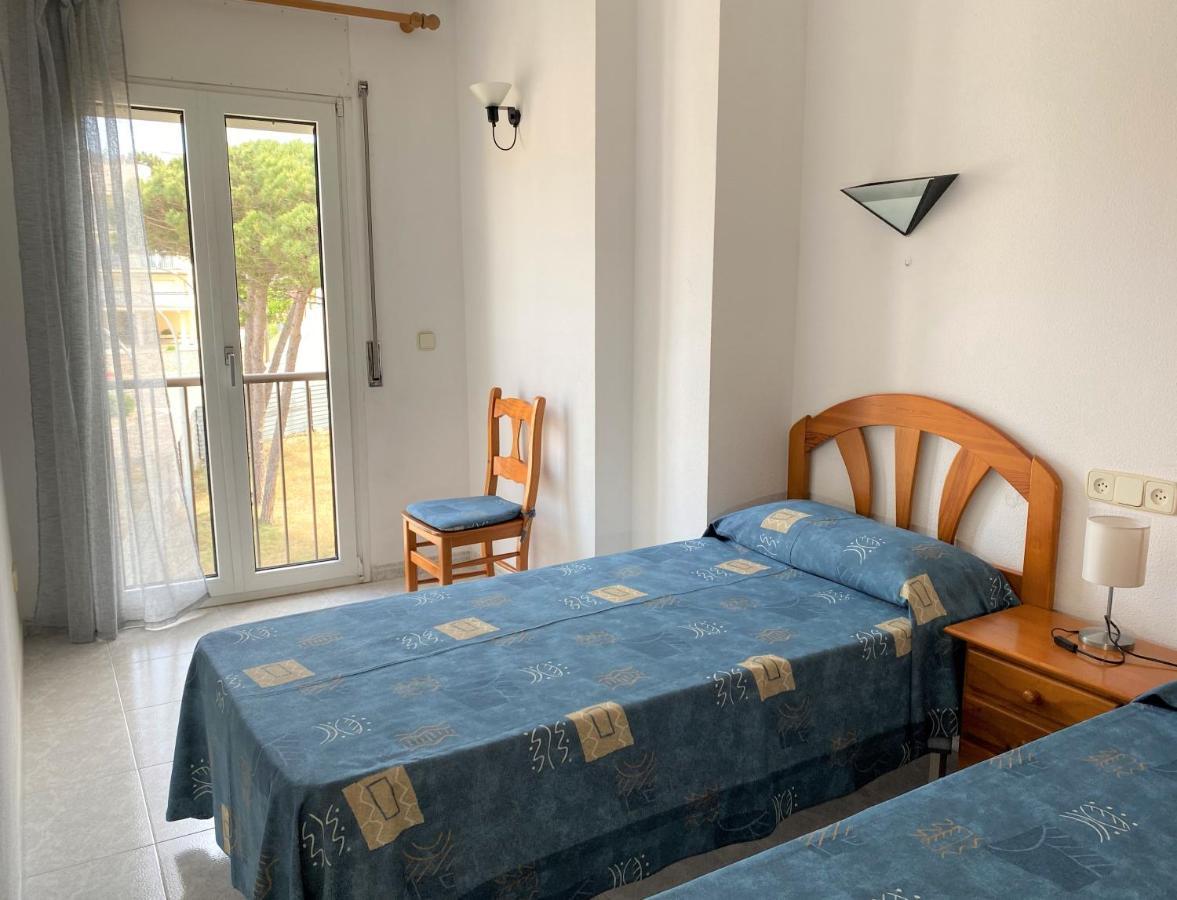 Apartaments Club Nautic L' Escala المظهر الخارجي الصورة