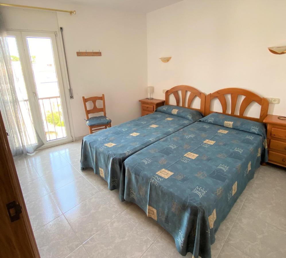 Apartaments Club Nautic L' Escala المظهر الخارجي الصورة
