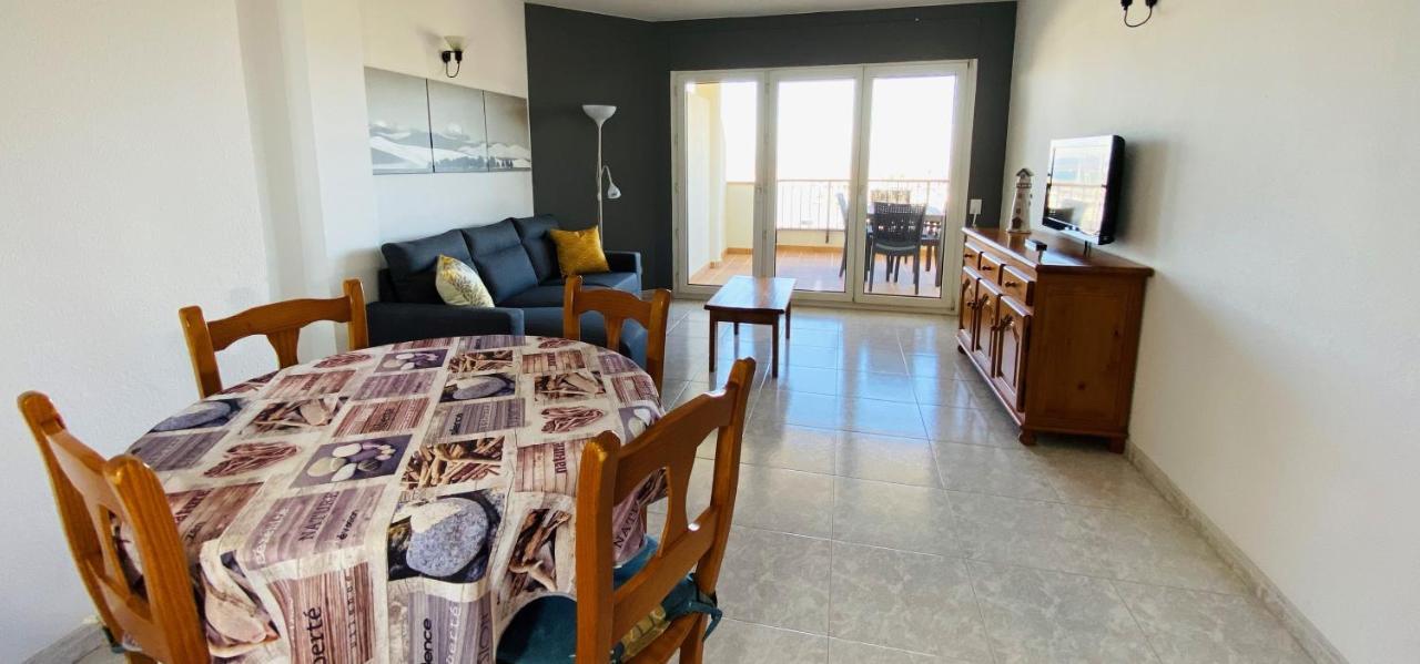 Apartaments Club Nautic L' Escala المظهر الخارجي الصورة
